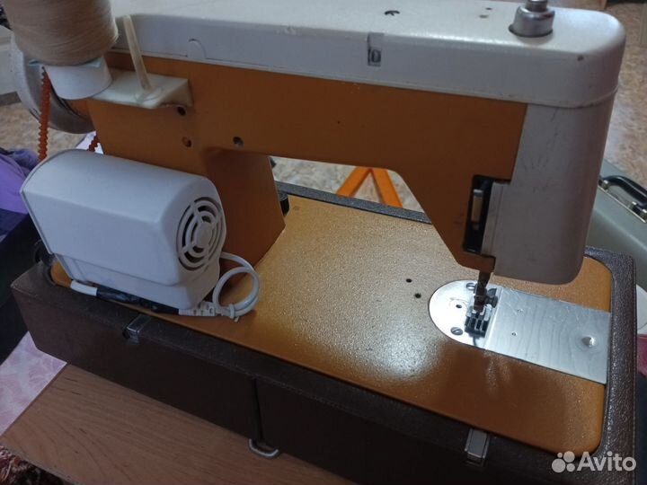 Швейная машинка Radom 466