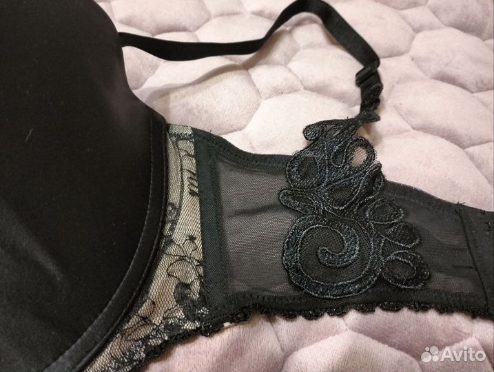 Бюстгальтер