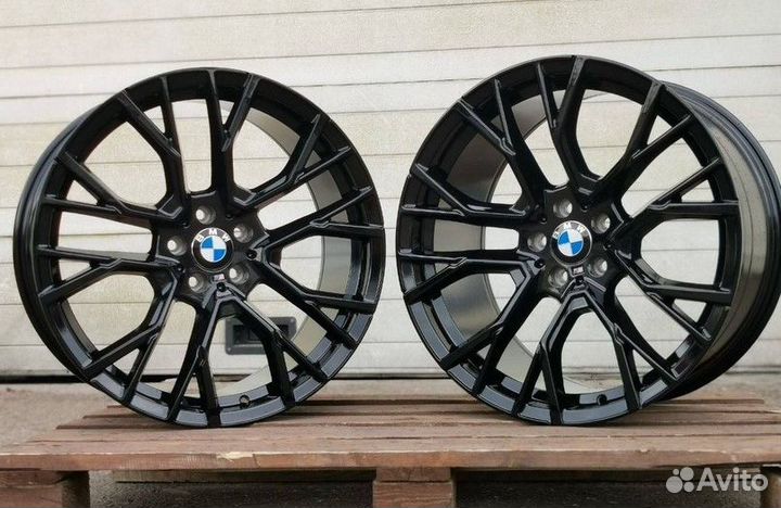 Новый комплект дисков на BMW 809M R22 5x112