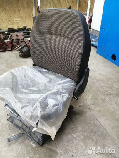 Сиденье мтз с высокой спинкой на амортизаторе (бзт