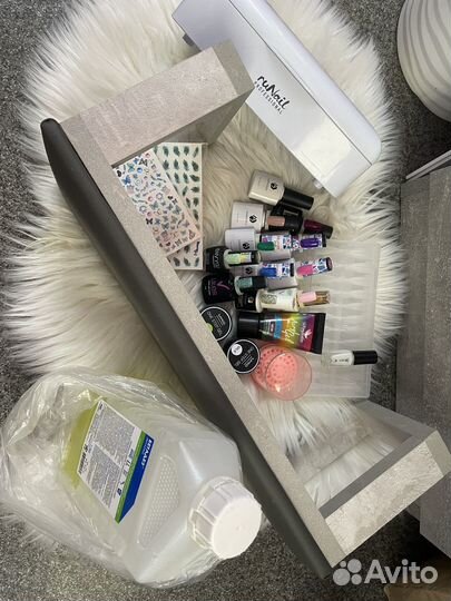 Гель лаки,подставка для маникюра