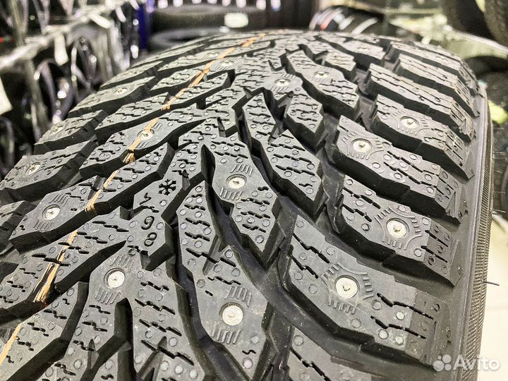 Nokian Tyres Hakkapeliitta 9 SUV 225/60 R17