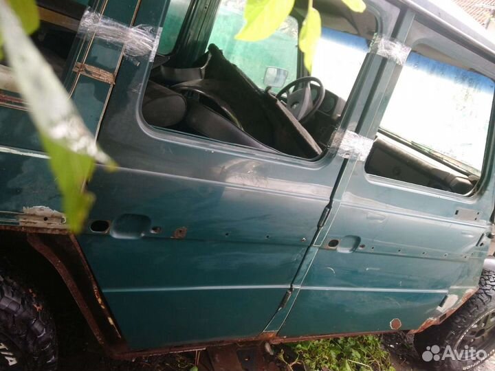 Двери на Мерседес Гелендваген(G-класс) W460