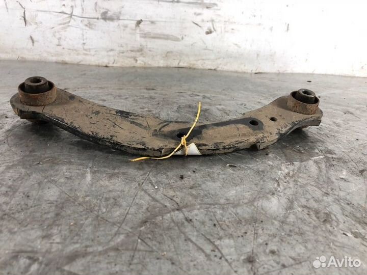 Рычаг поперечный задний Mitsubishi Outlander 3