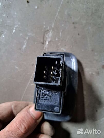 Кнопка стеклоподъёмника задний Volvo S80