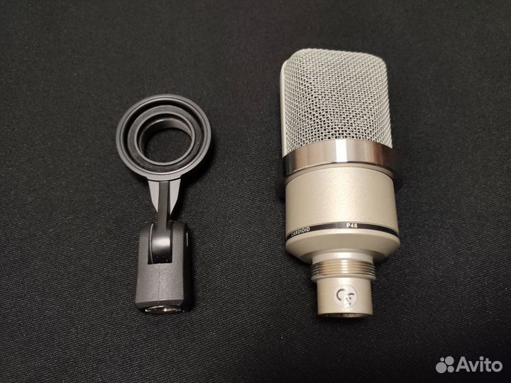 Студийный микрофон Neumann tlm 102