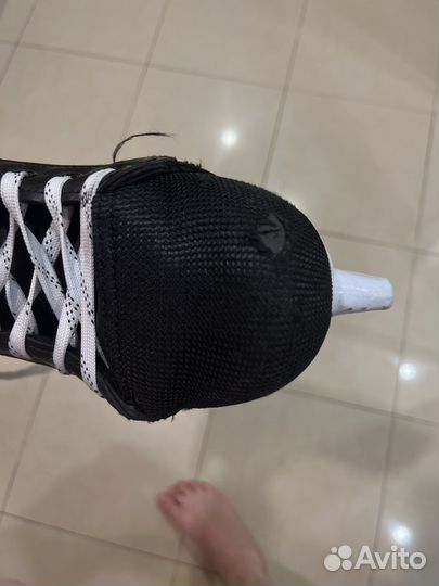 Коньки хоккейные