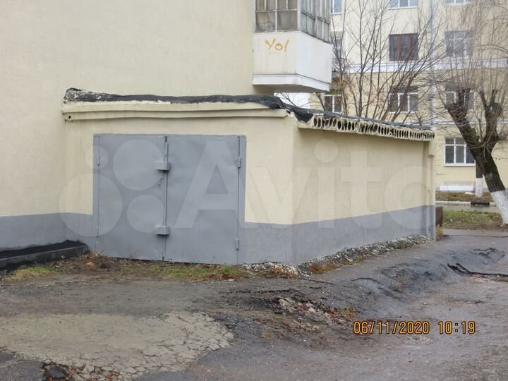 Гараж, > 30 м²