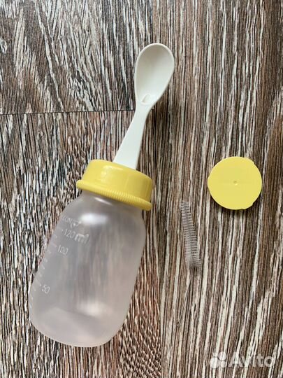 Бутылочка с ложкой Pigeon