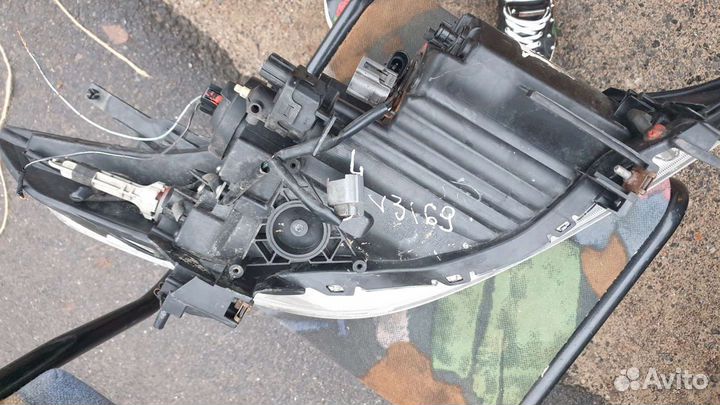 Фара левая мазда 5