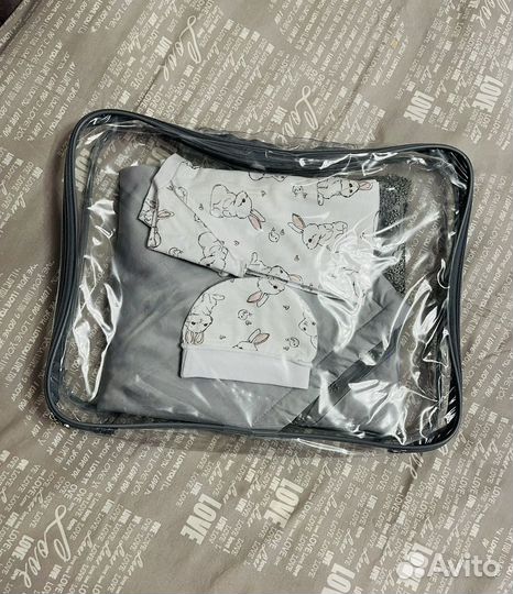 Комплект на выписку новый