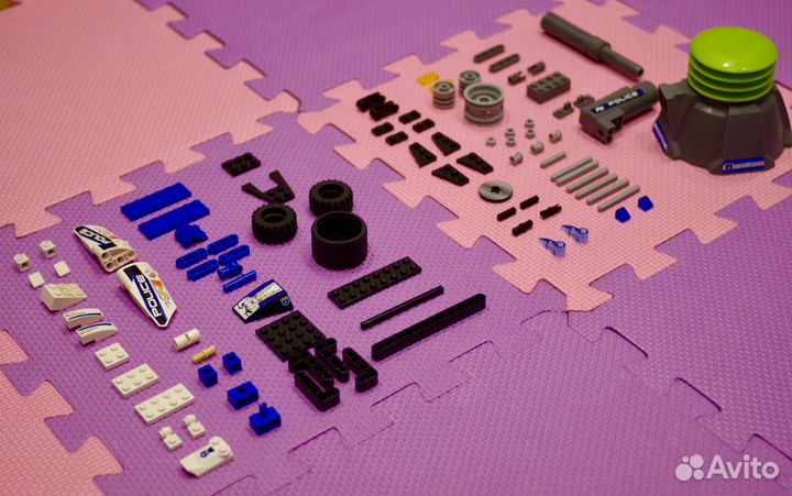 Lego Storming Enforcer 8221