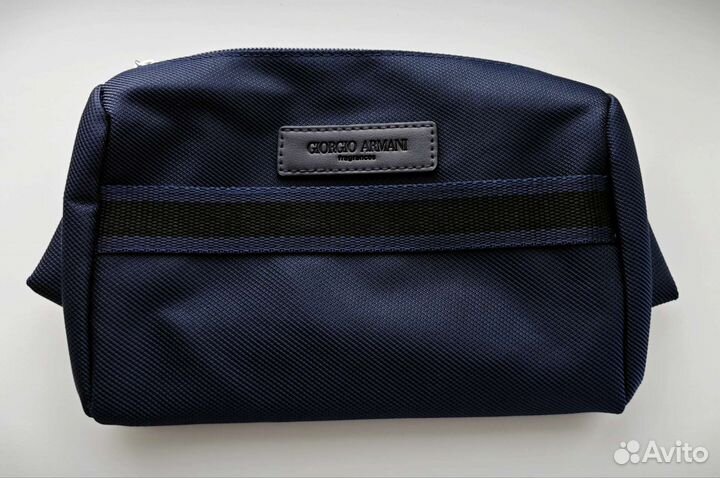 Косметичка Giorgio Armani новая