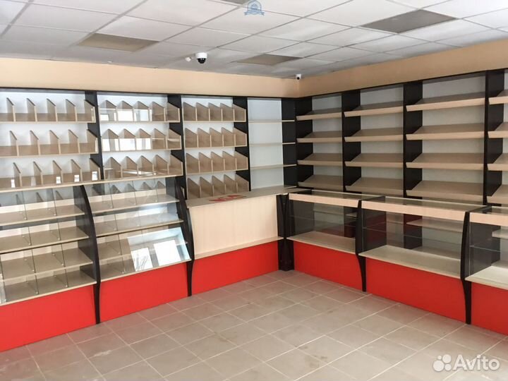 Торговые стеллажи в бутик