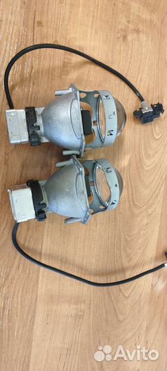 Линзы в фары touareg 2008