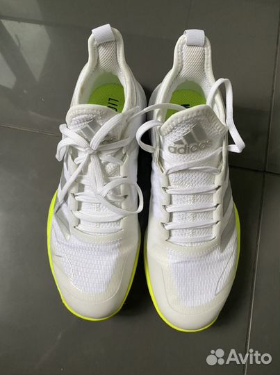 Теннисные кроссовки adidas женские 37,5
