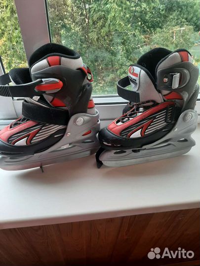 Коньки хоккейные