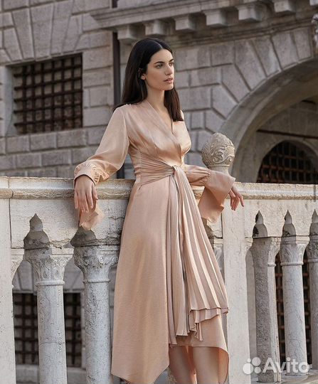 Вечернее платье m размер