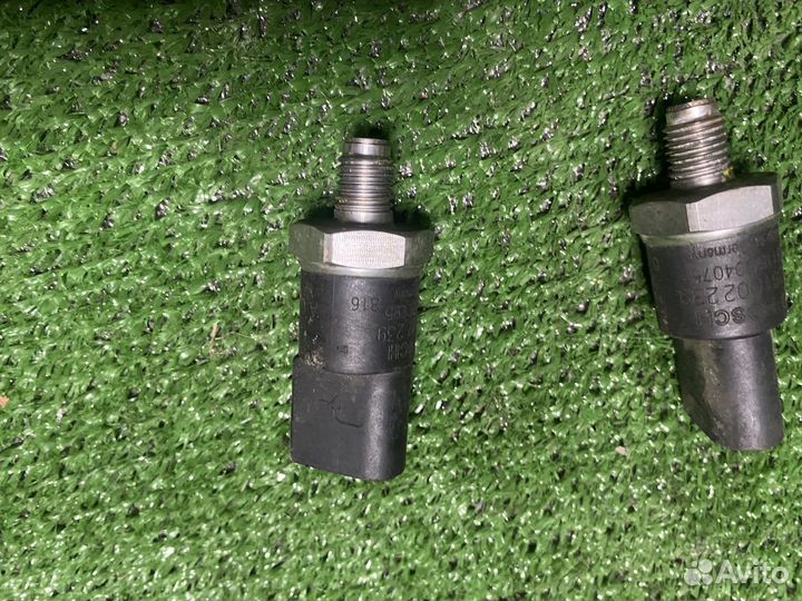 Датчик давления топлива Mersedes W202