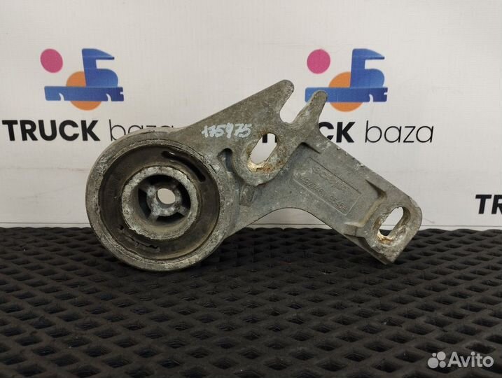 1762623 Кронштейн радиатора левый Scania 5-series