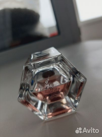 Продаю духи Gucci Flora Gorgeous Gardenia