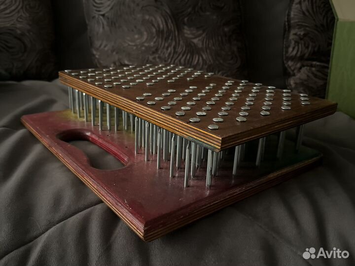 Доска с гвоздями садху