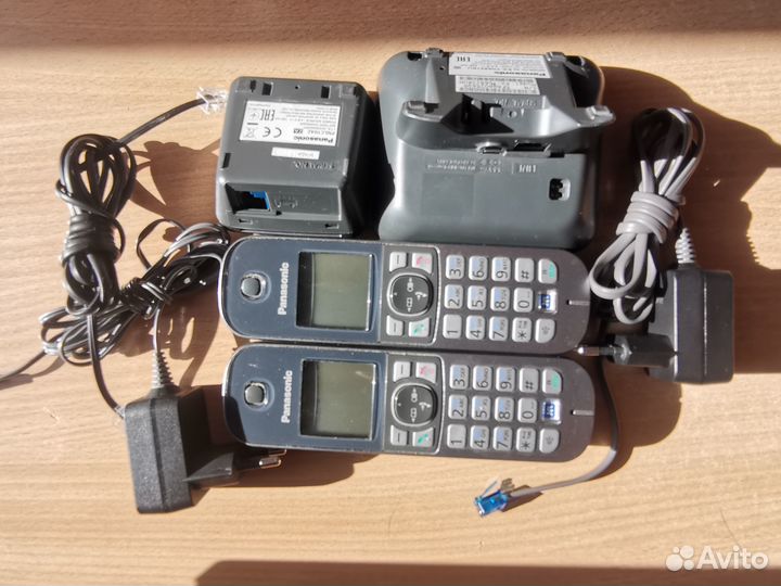 Радиотелефон Автоответчик Panasonic Станция 2 тр