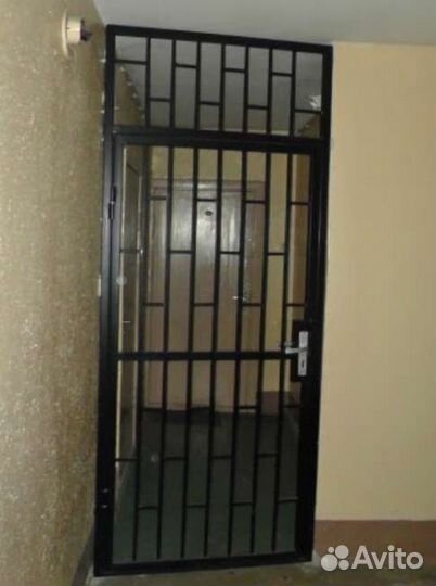 Решетки на двери, входные группы. Производство