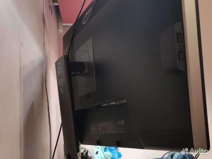 Монитор Dell 27 u2713hm