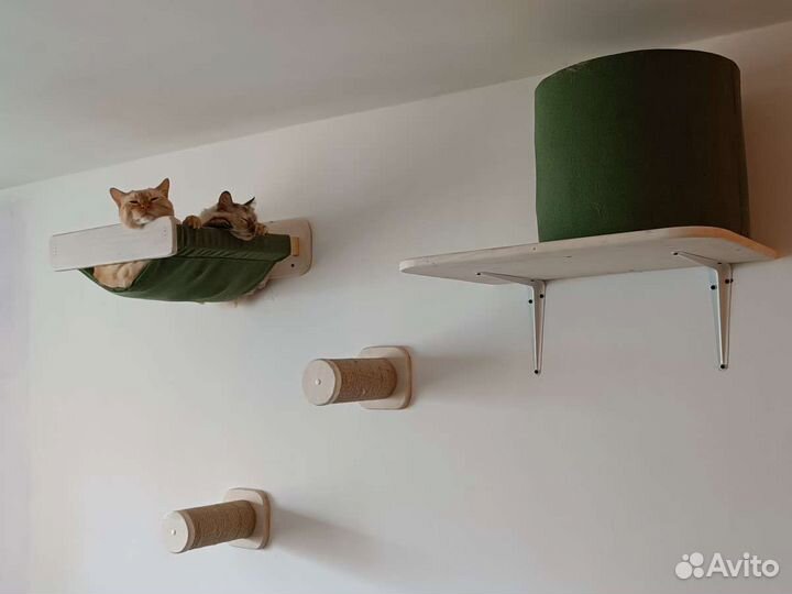 Настенные домики с когтеточками для кошек