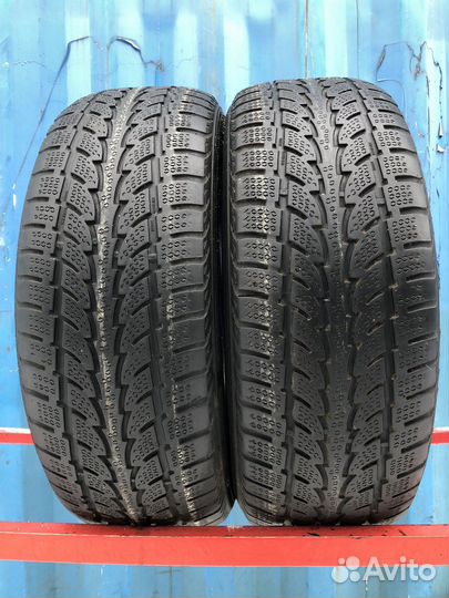 Nokian Tyres WR SUV 235/65 R17