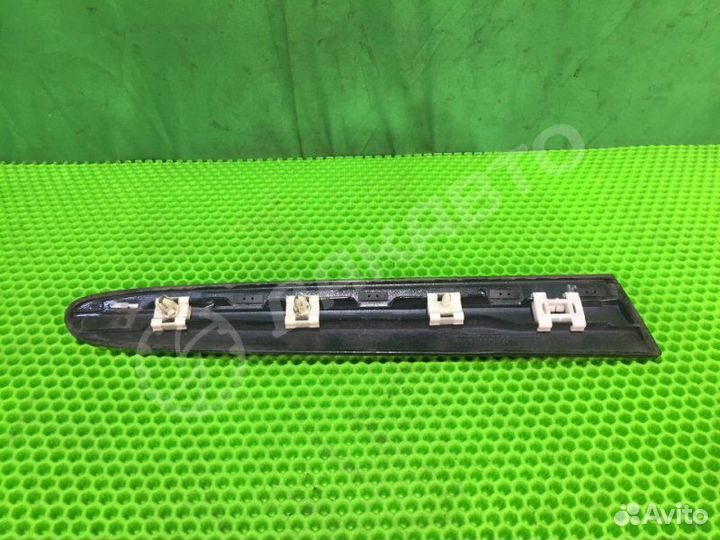 Молдинг крыла задний левый Mercedes-Benz Clk Coupe