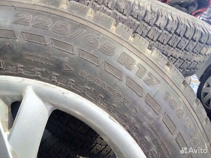 Nokian Tyres Hakkapeliitta 7 SUV 225/65 R17