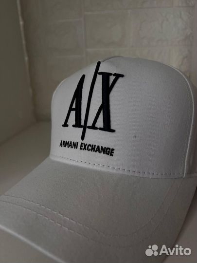 Кепка Armani Exchange черная