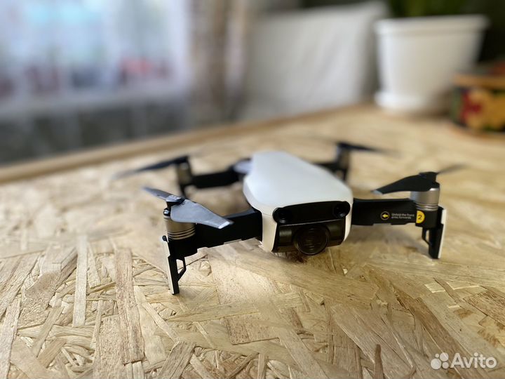 Квадрокоптер dji мавик air
