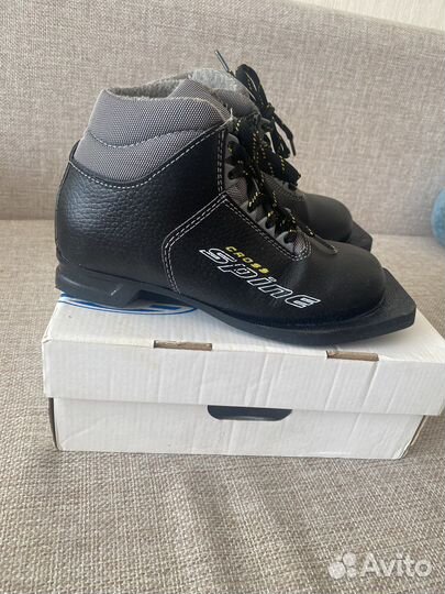 Лыжные ботинки spine