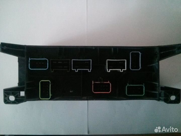 Монтажный блок Chrysler Voyager