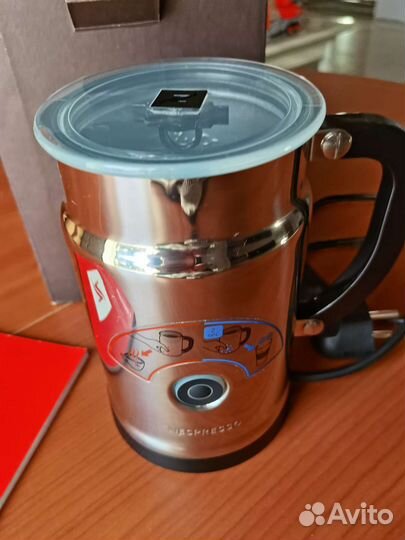 Капучинатор nespresso новый