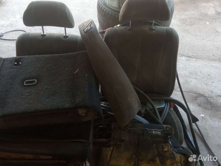 Сиденья от иномарки
