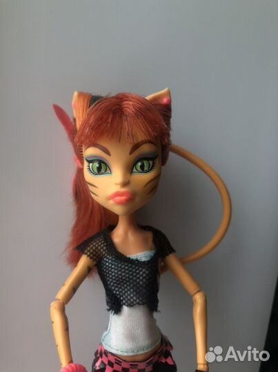 Кукла монстр хай торалей