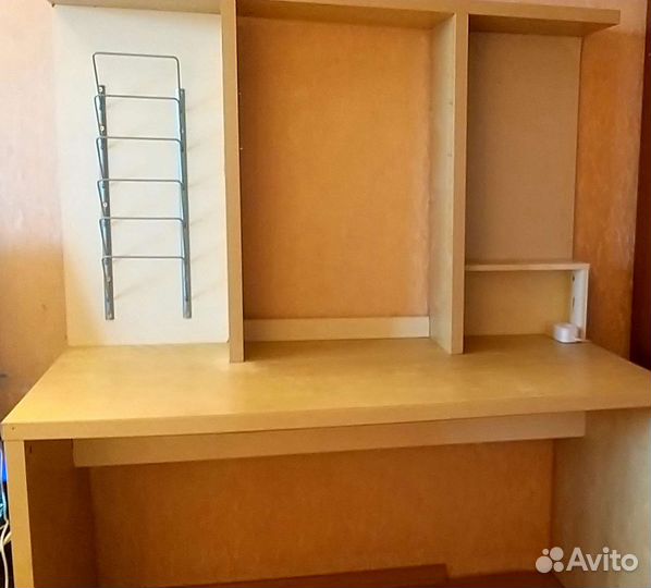 Компьютерный стол IKEA fredde