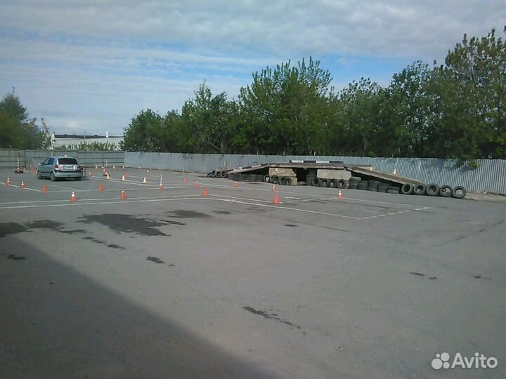 Инструктор по вождению