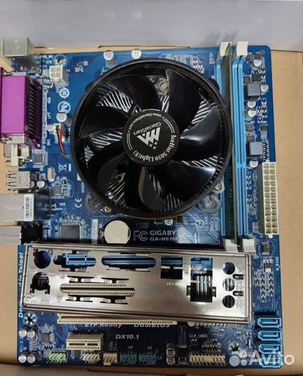 Gigabyte GA-H61M-S2PH+i3 3240+кулер