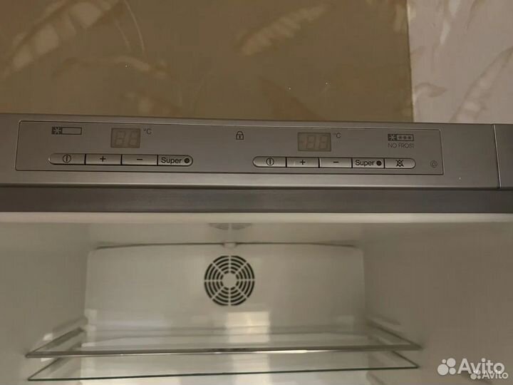 Запчасти Холодильник Miele KFN 8767 Sed