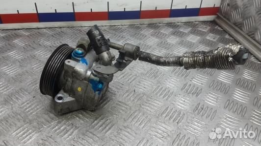 Насос гу jaguar XF (X250) (3GM63BT01)