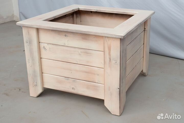 Кашпо деревянное в Скандинавском стиле