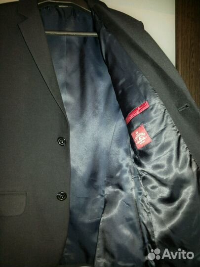 Пиджак Новый р. 140; 68. Темно-синий
