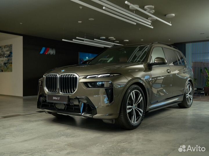 BMW X7 3.0 AT, 2023