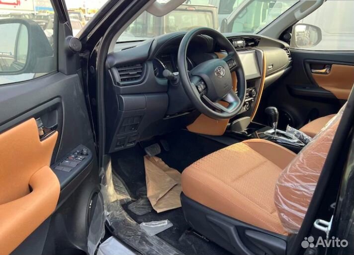 Toyota Fortuner 2.7 AT, 2024, 10 км