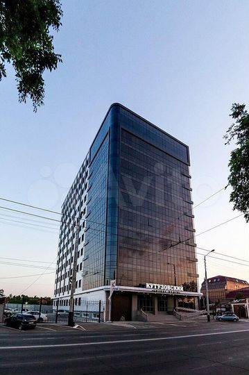 Офисное помещение бц Кутузовский, 129 м²